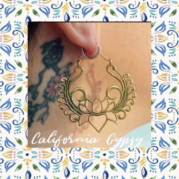 Mandala Lotus Antique Gold Boho Earrings - Picture 6 of 7